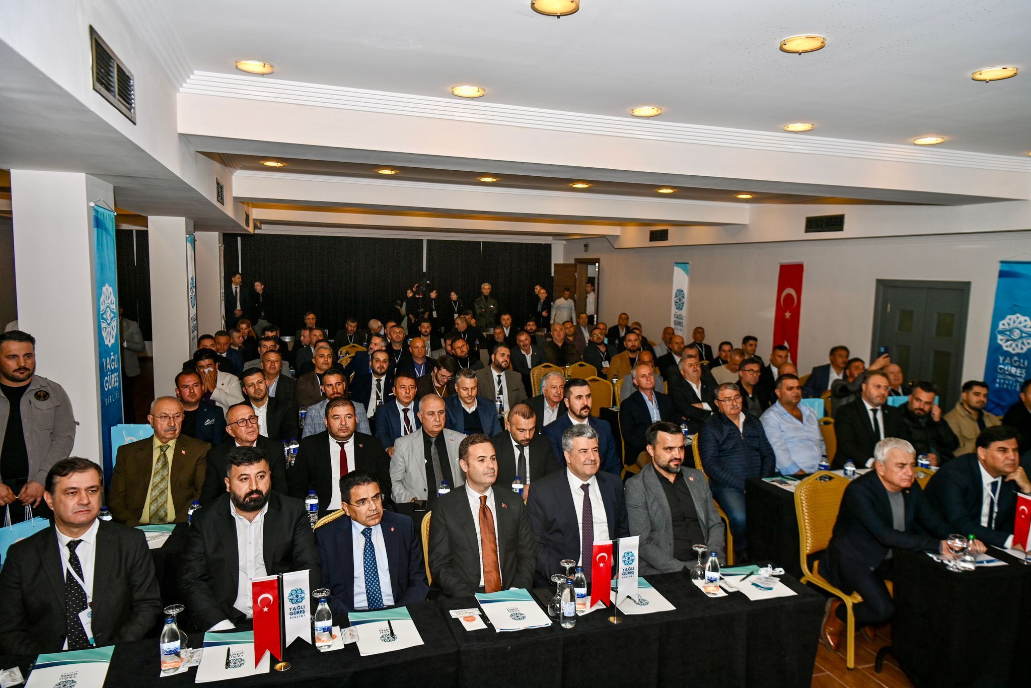 Başkan Karaca, Yağlı Güreşler Birliği Toplantısı’na Katıldı