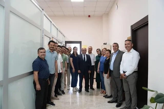 Başkan Önder Akdenizli, Bayram Öncesi Mesai Arkadaşlarıyla Bayramlaştı