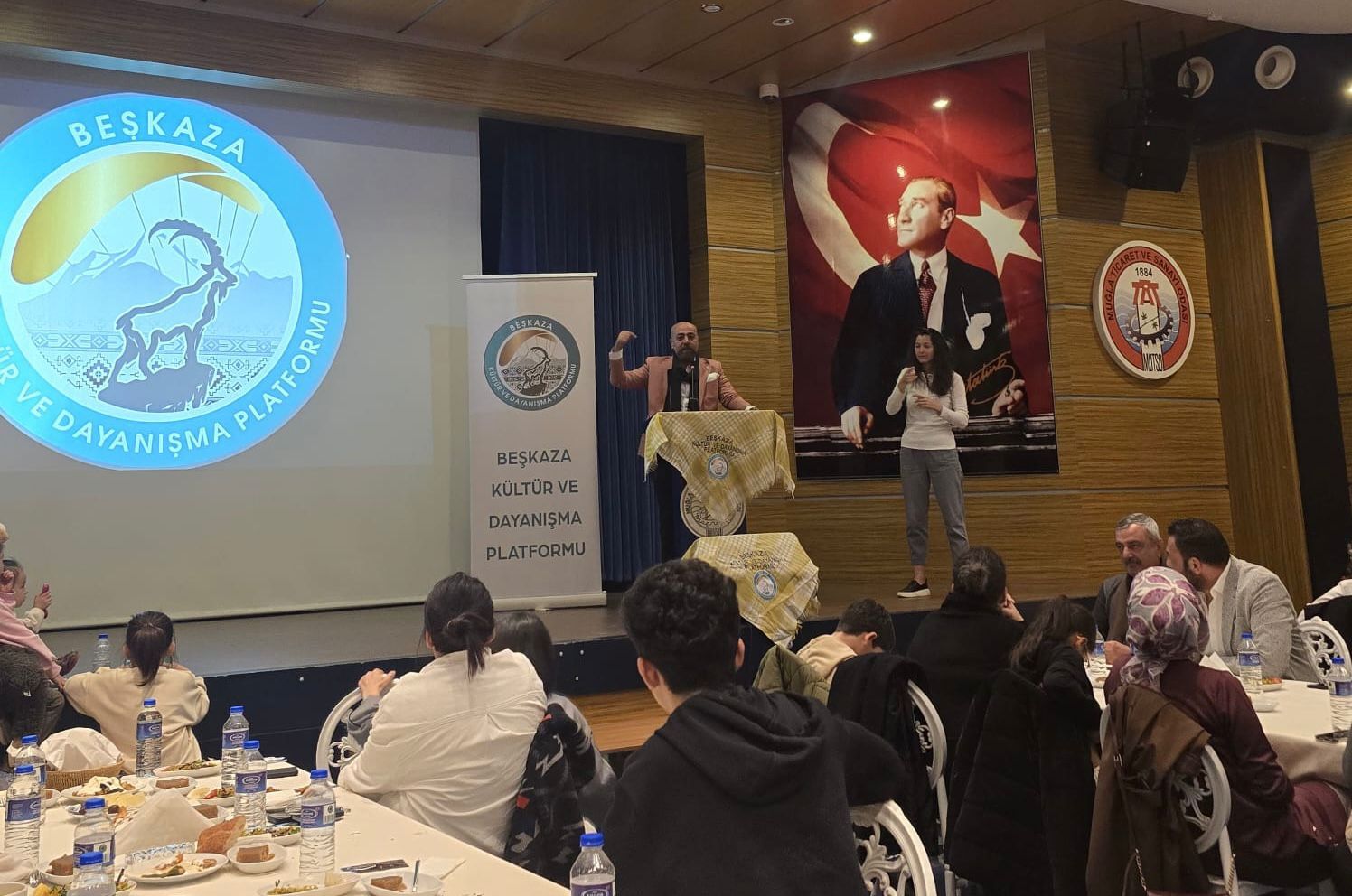 Beşkaza Derneği’nin 7. Geleneksel İftarında Aile Buluşması
