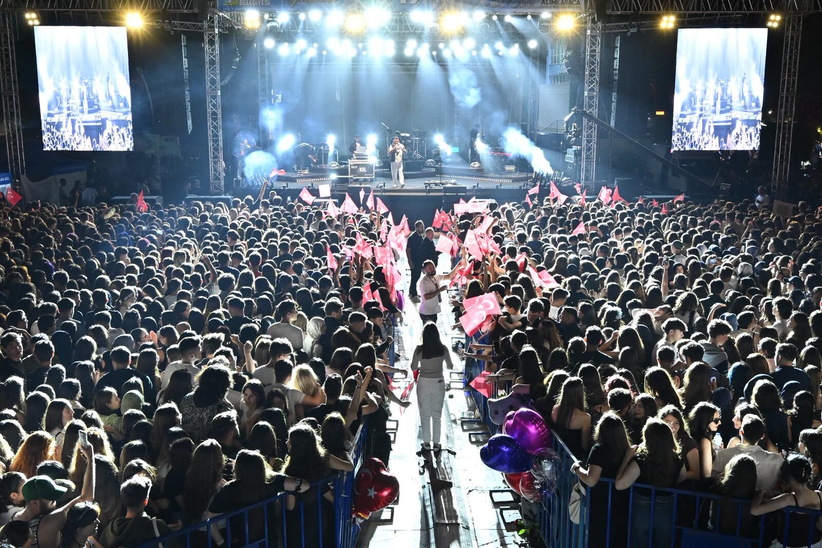 Beşkaza Meydanı’nda 19 Mayıs Coşkusu