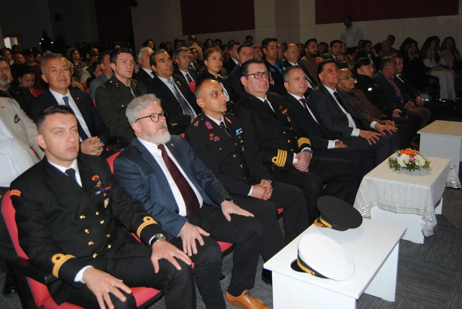 ‘Bir Hürriyet Türküsü’ Duygusal Anlar Yaşattı