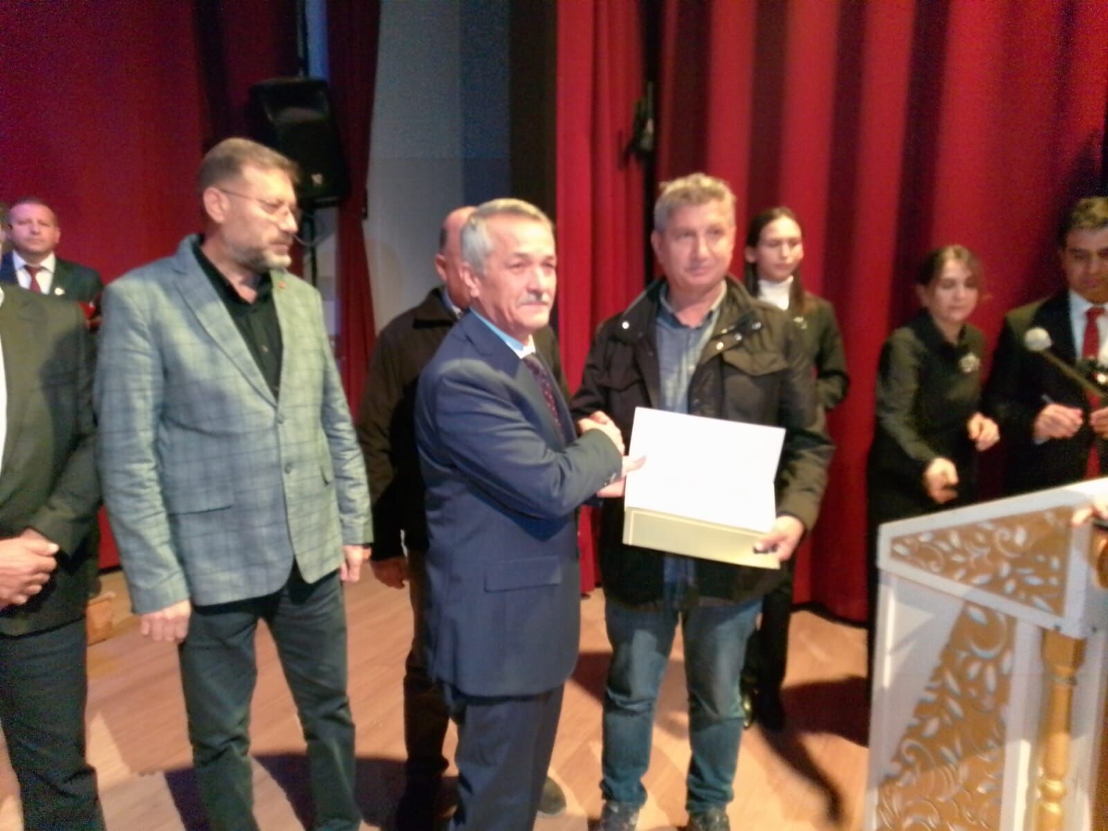 ‘Bir Türküdür Öğretmen’ İsimli Program Ayakta Alkışlandı