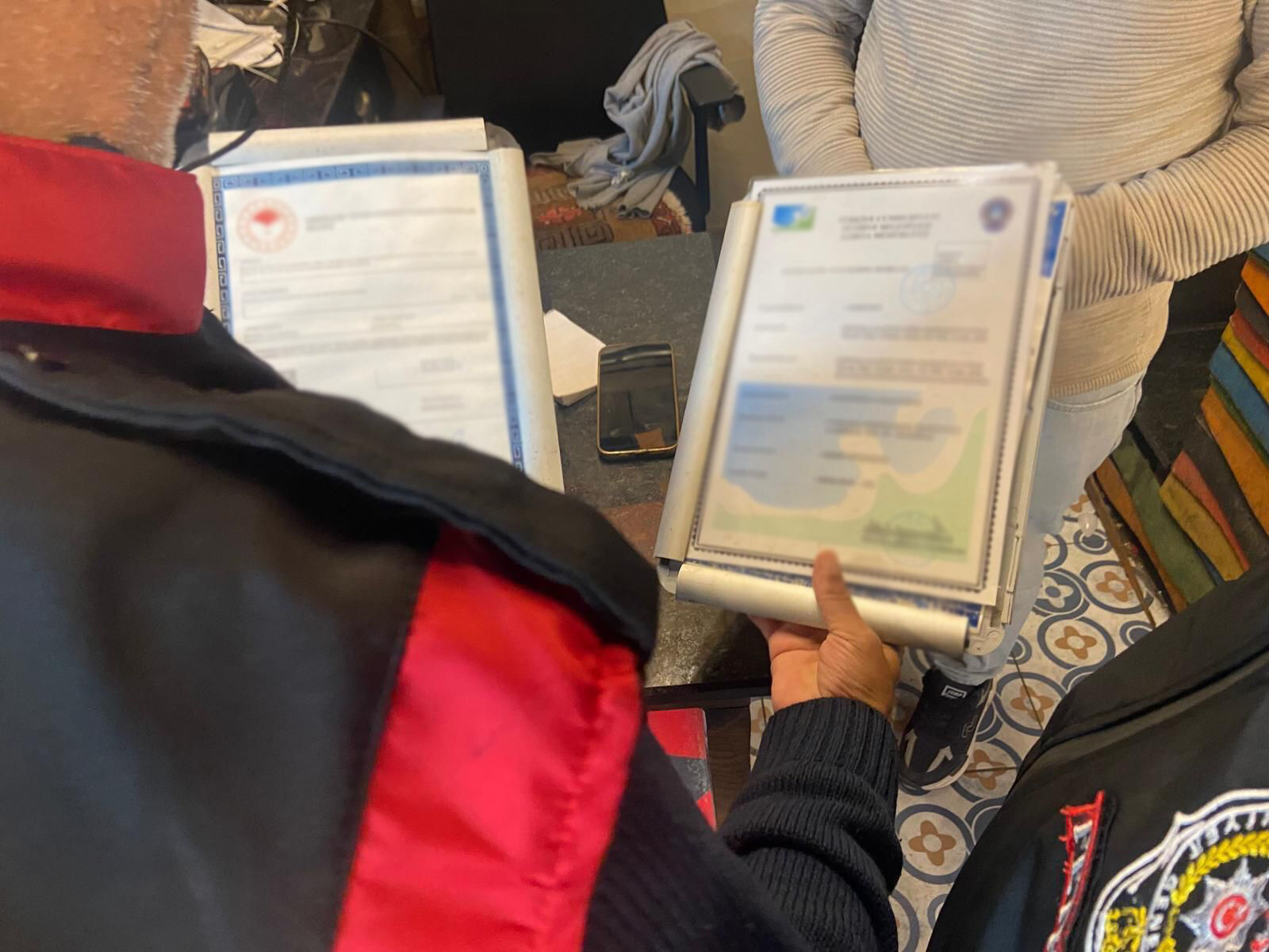 Fethiye’de Nargile Sunumu Yapan Kafeler Denetlendi