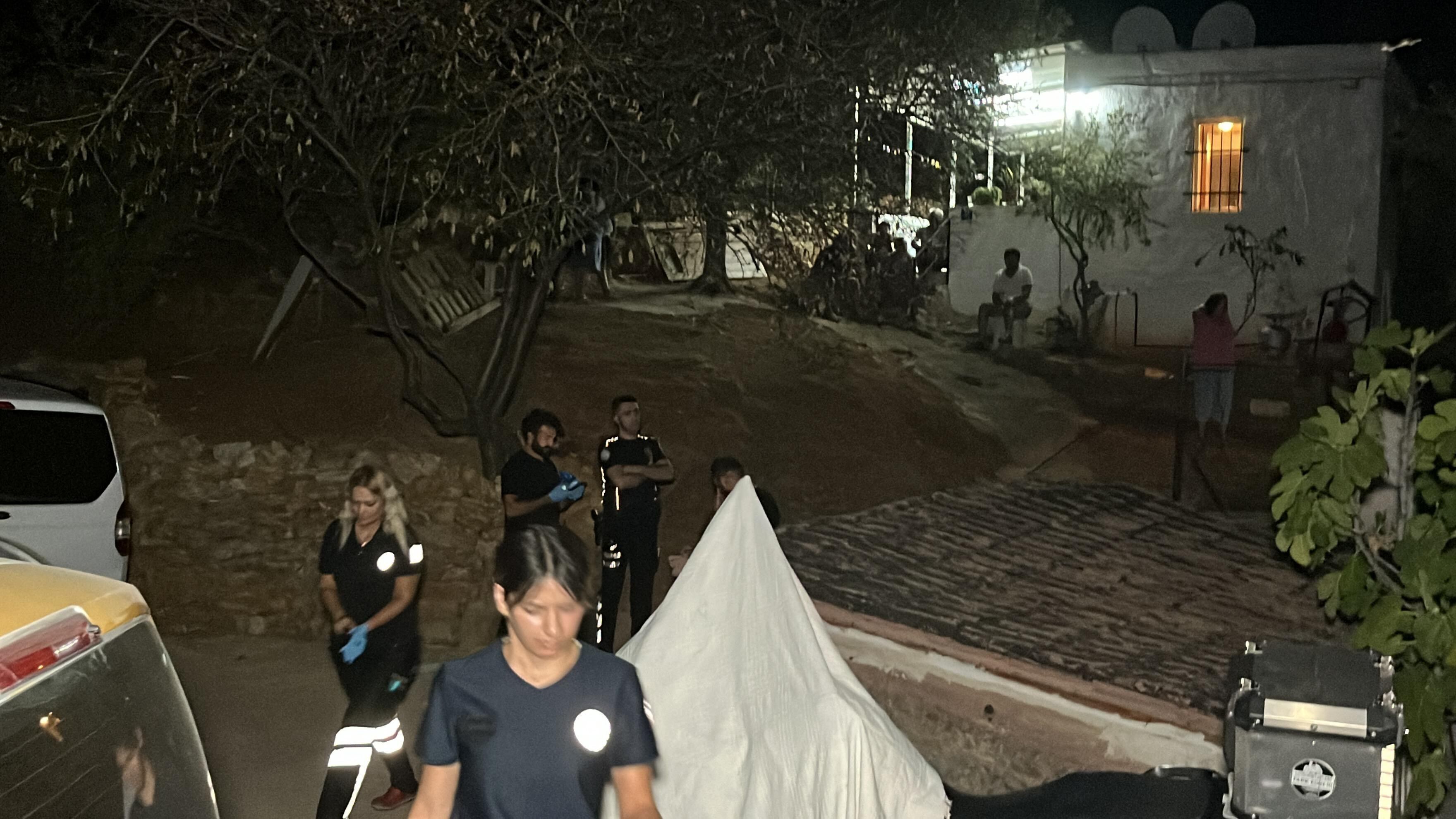 Bodrum’da Kanlı Baskın: Evde Kurşun Yağmuru 2 Ölü