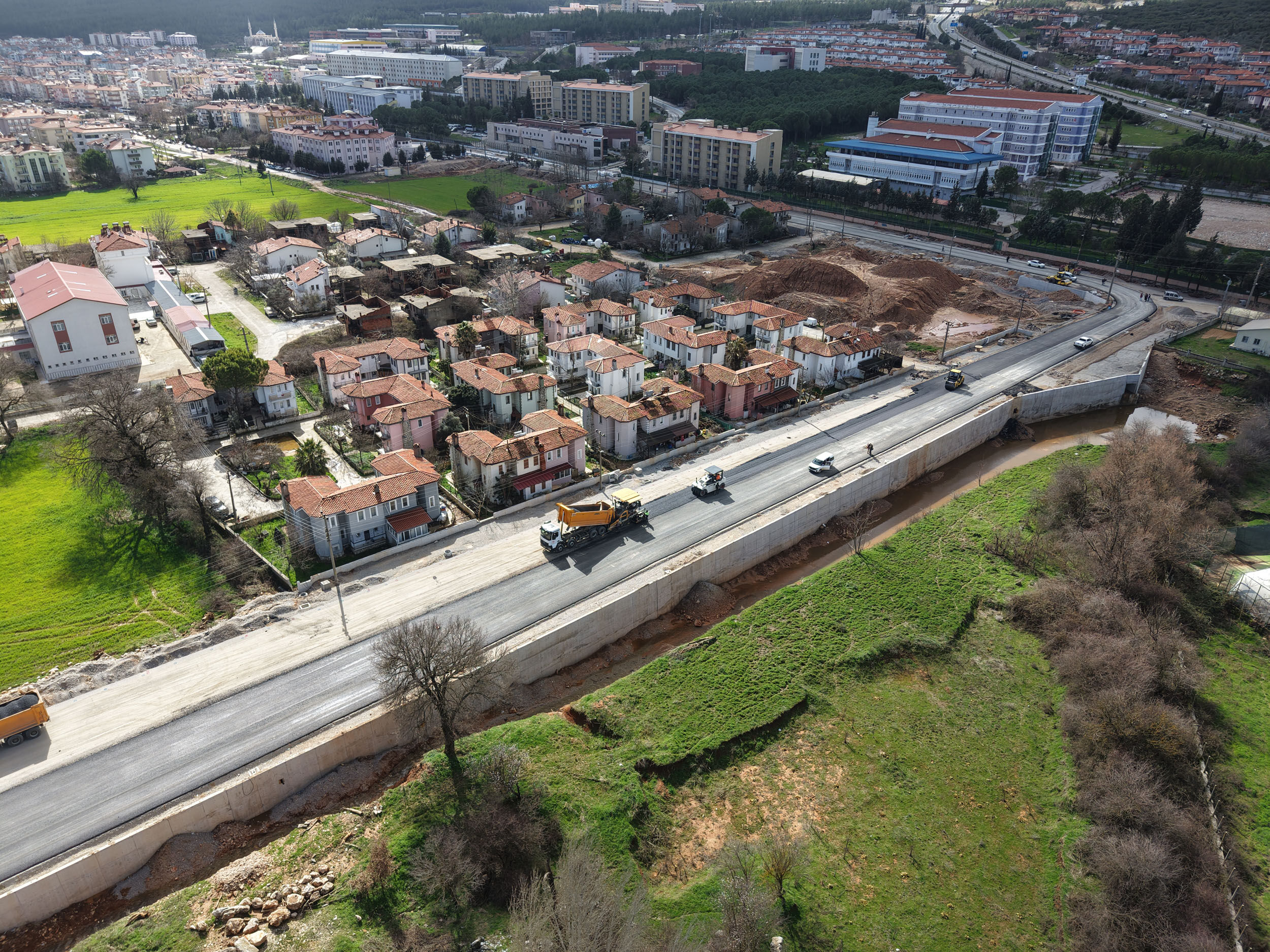 Büyükşehir, 2 Yılda Muğla-Bursa Mesafesi Kadar Yol Yaptı
