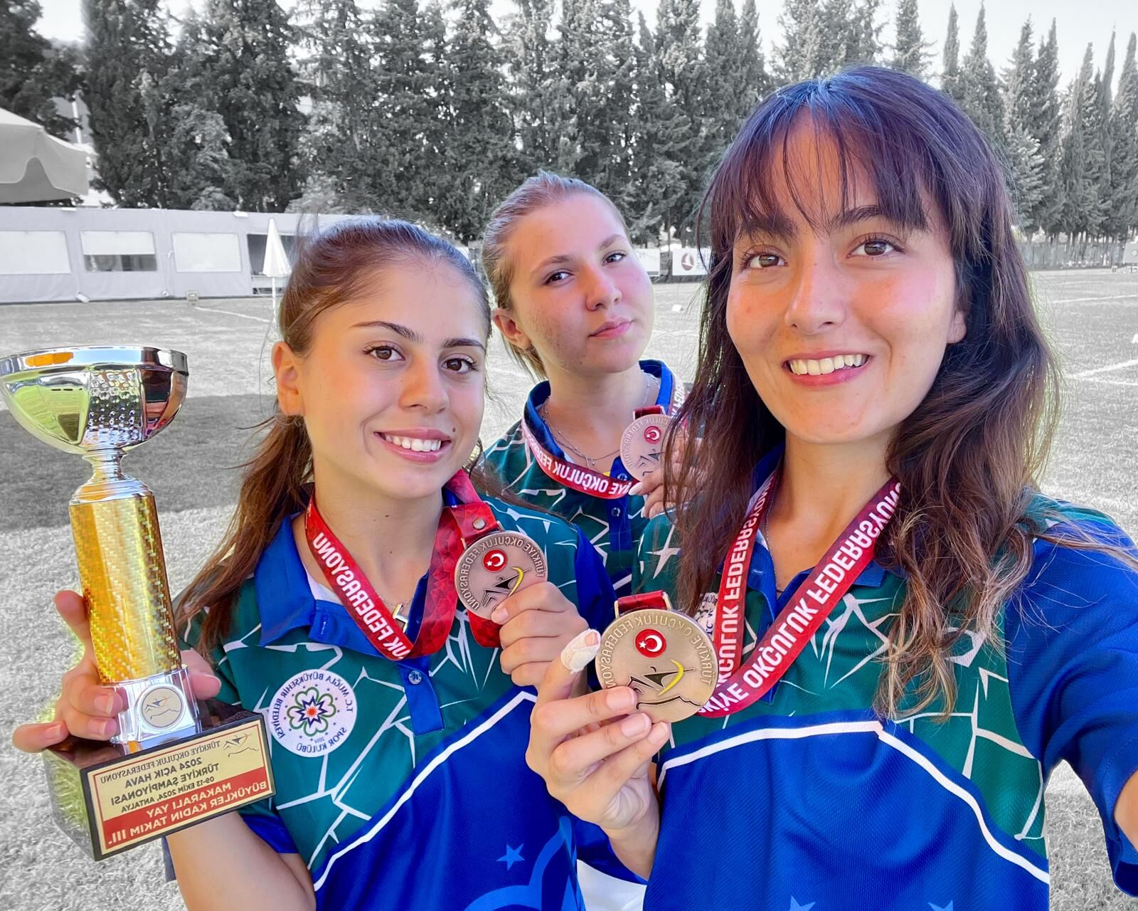 Büyükşehir Okçuları Hazal Ve Emircan Türkiye Şampiyonu Oldu