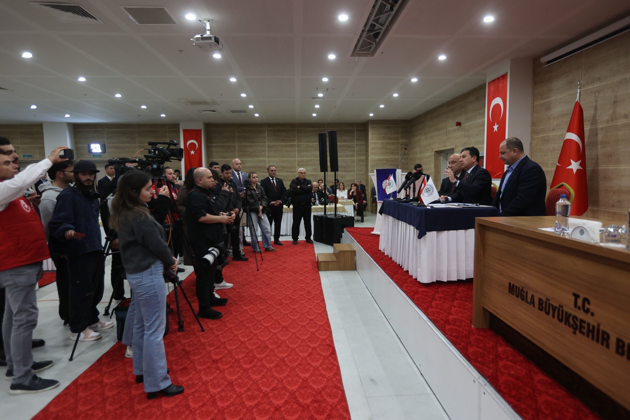 Büyükşehir’den Tarihi Sözleşme: Yüzde 53 Zam