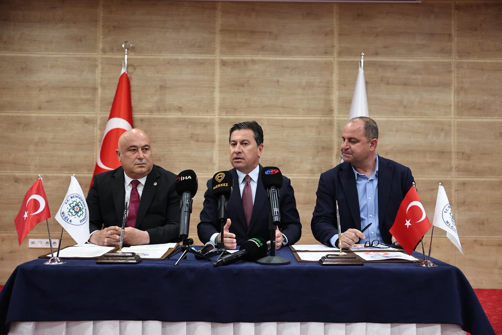 Büyükşehir’den Tarihi Sözleşme: Yüzde 53 Zam