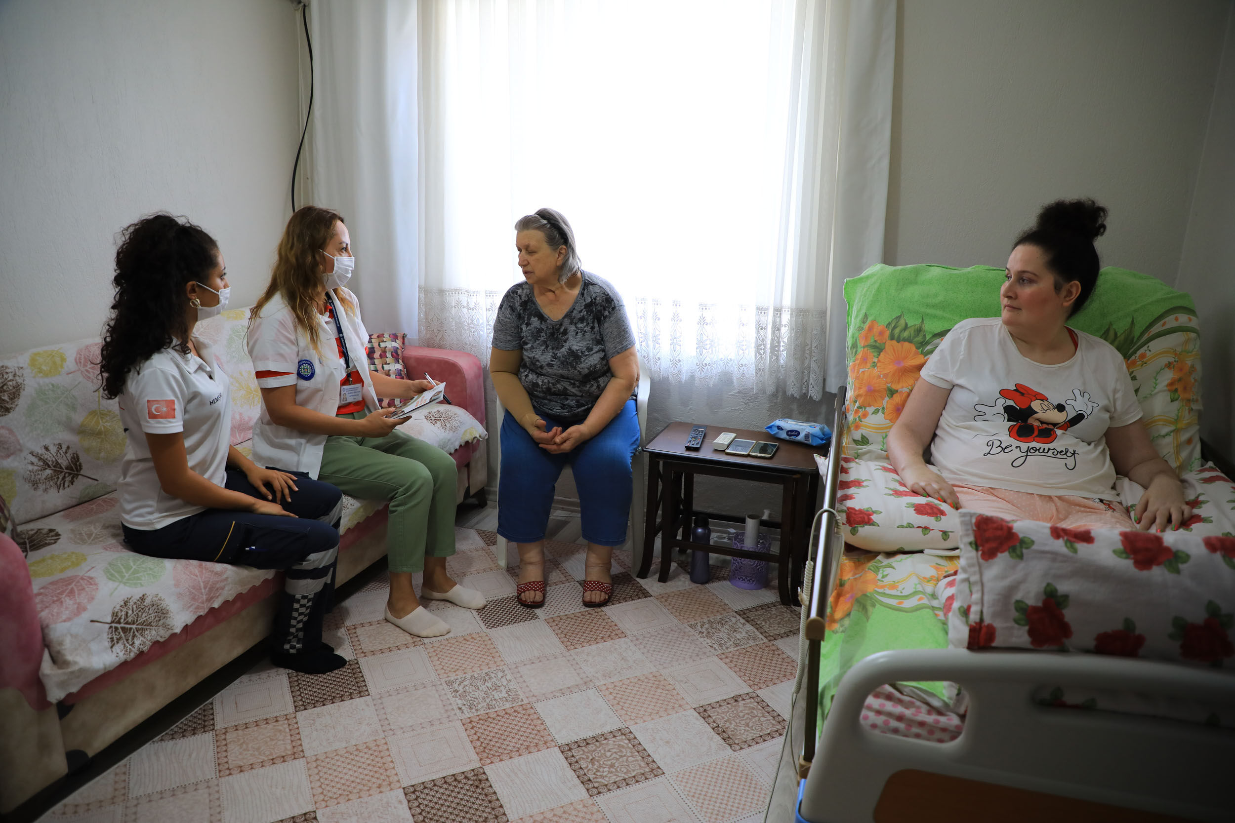 Büyükşehir’den Vatandaşlara Evde Sağlık Paketi