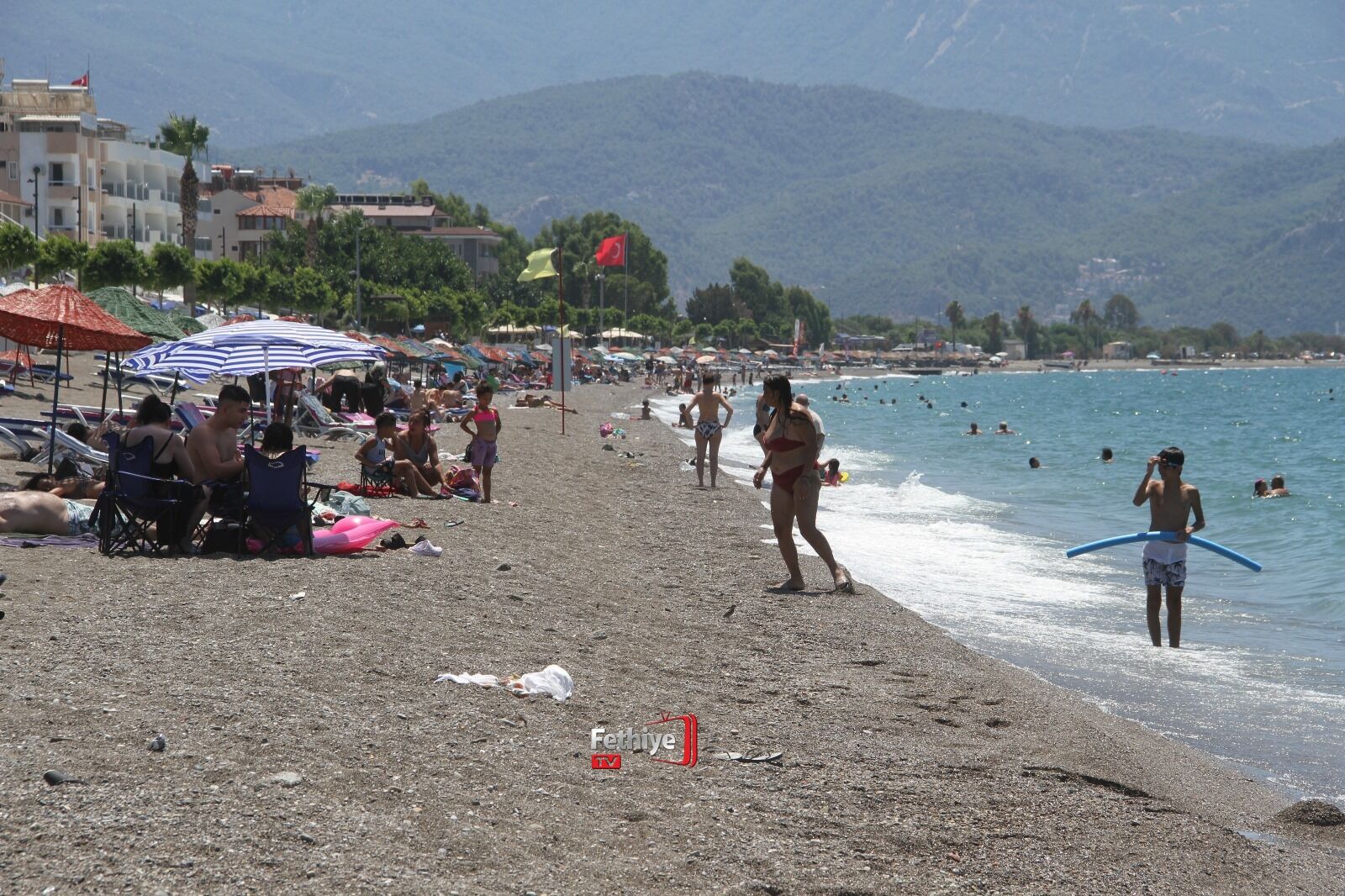 Çalış Plaj’ında Yerli Ve Yabancı Turist Yoğunluğu Yaşandı