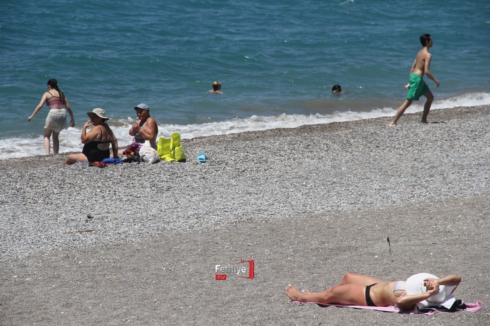 Çalış Plaj’ında Yerli Ve Yabancı Turist Yoğunluğu Yaşandı