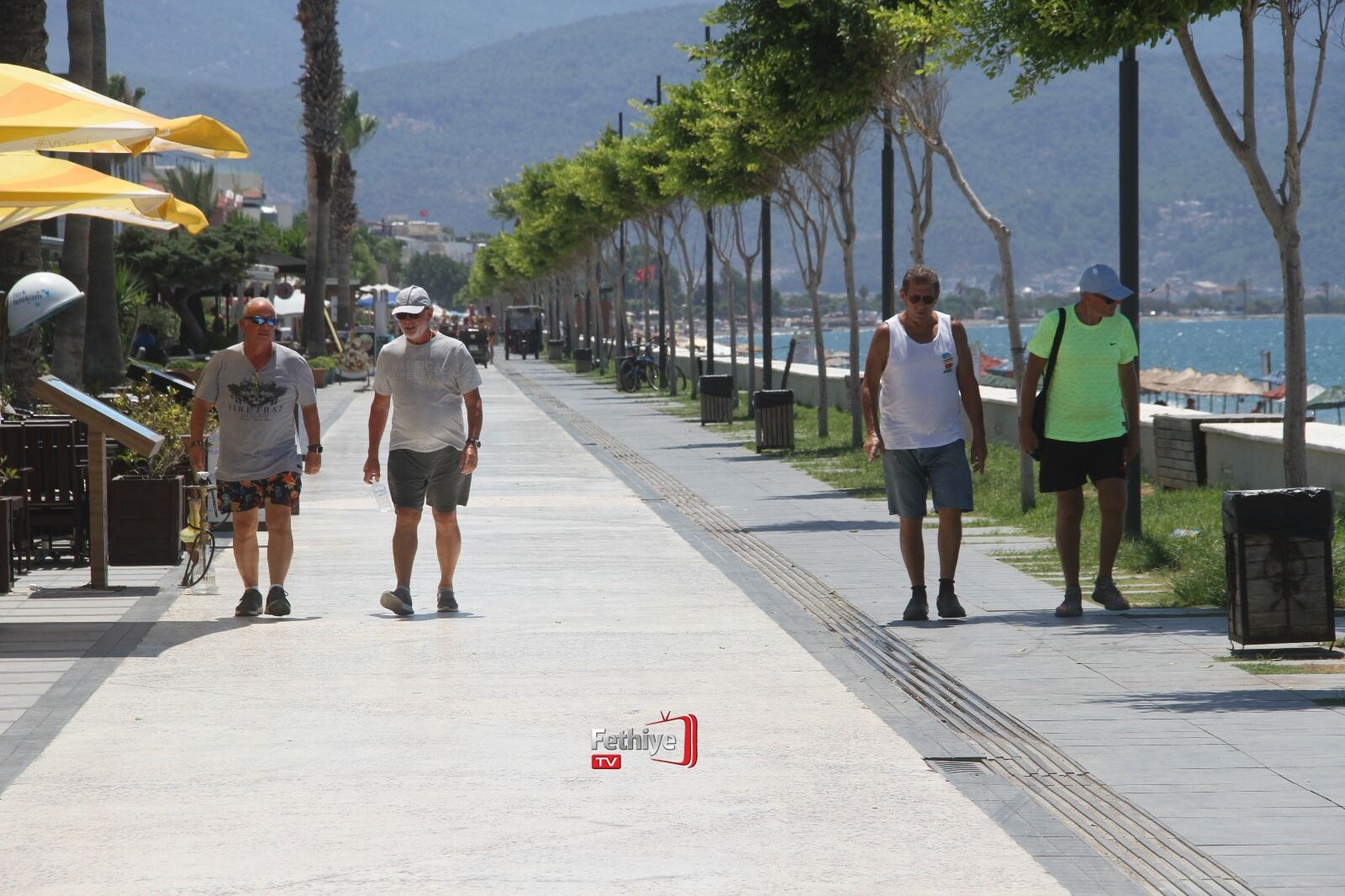 Çalış Plaj’ında Yerli Ve Yabancı Turist Yoğunluğu Yaşandı