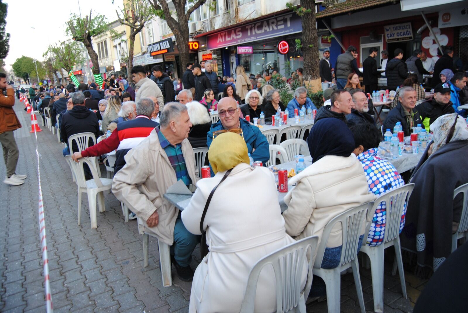 Çarşı’daki Gönül Sofrasına Büyük İlgi Oldu