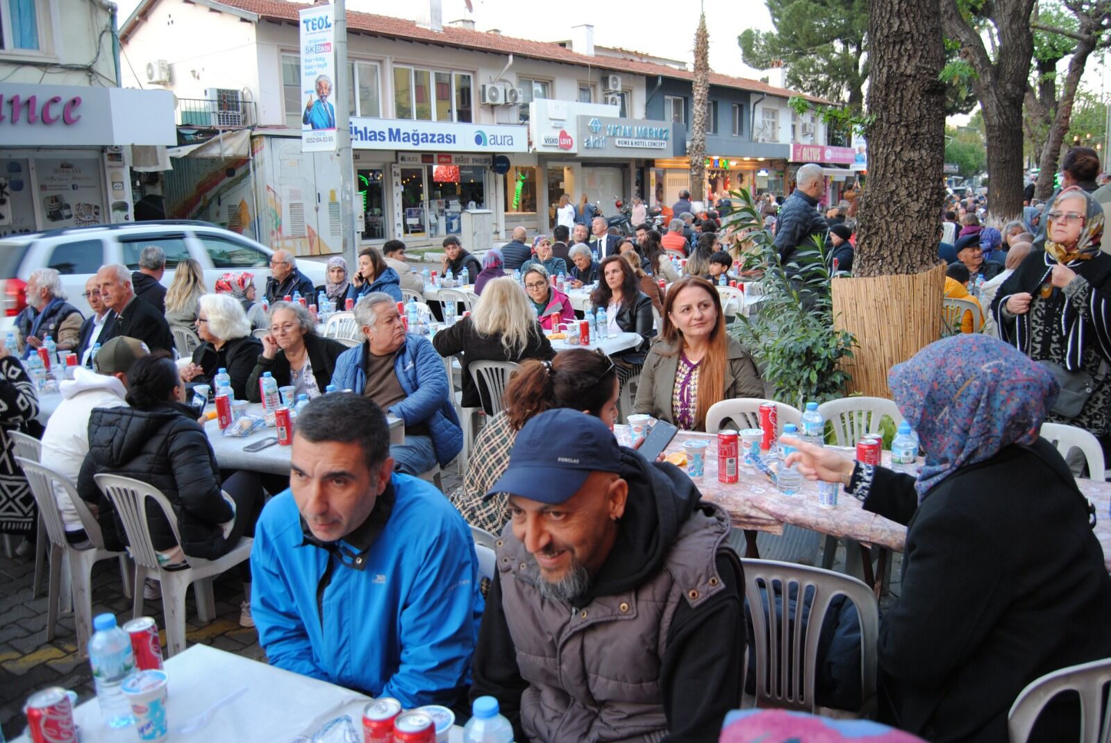 Çarşı’daki Gönül Sofrasına Büyük İlgi Oldu