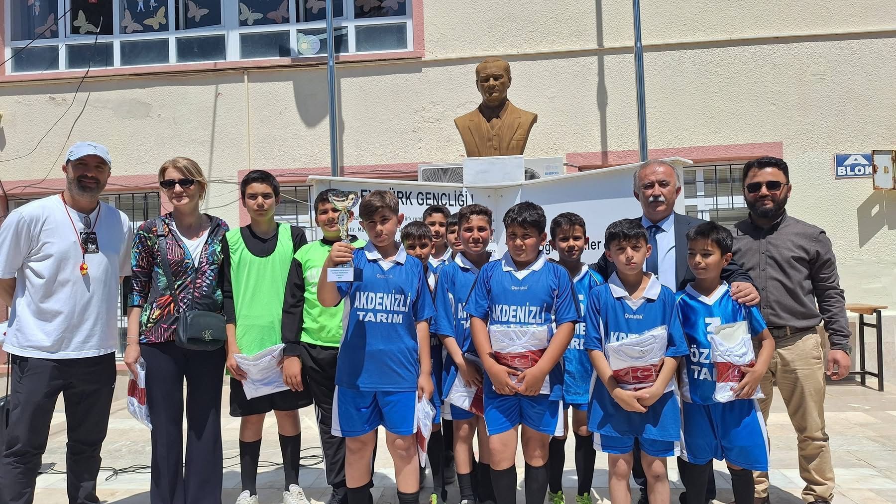 Çaykenarı Ortaokulu Geleneksel Futbol Turnuvası