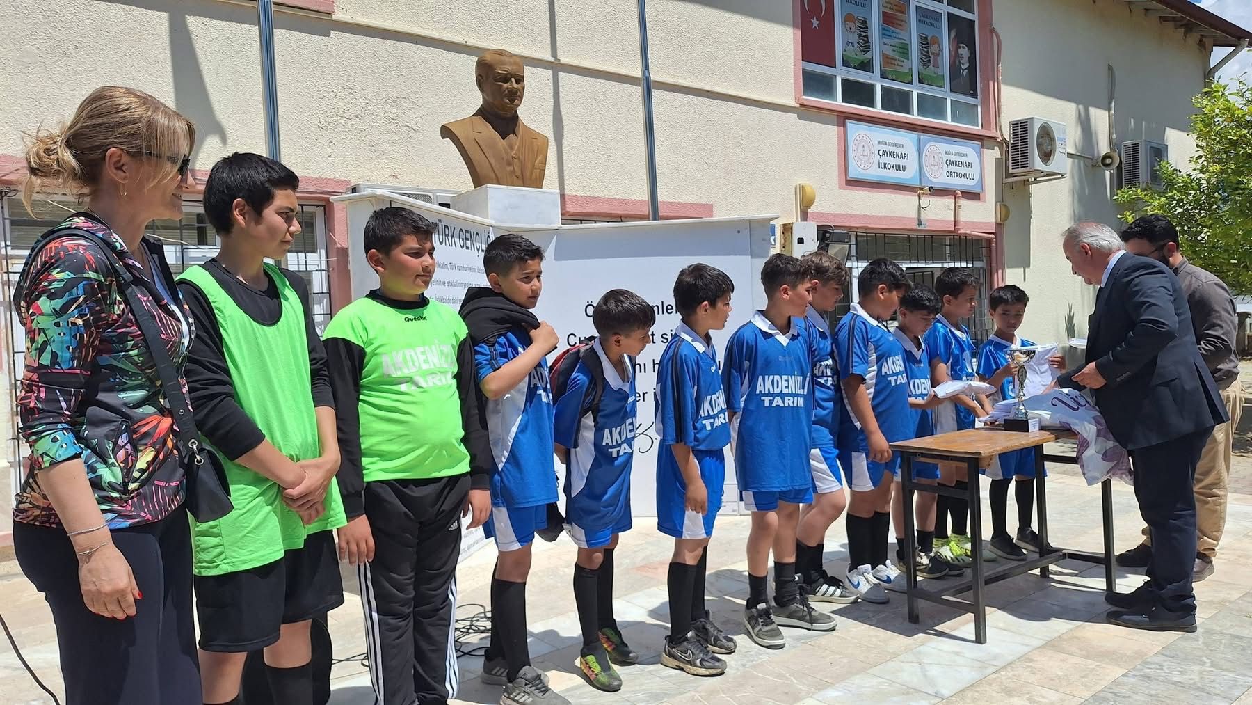 Çaykenarı Ortaokulu Geleneksel Futbol Turnuvası