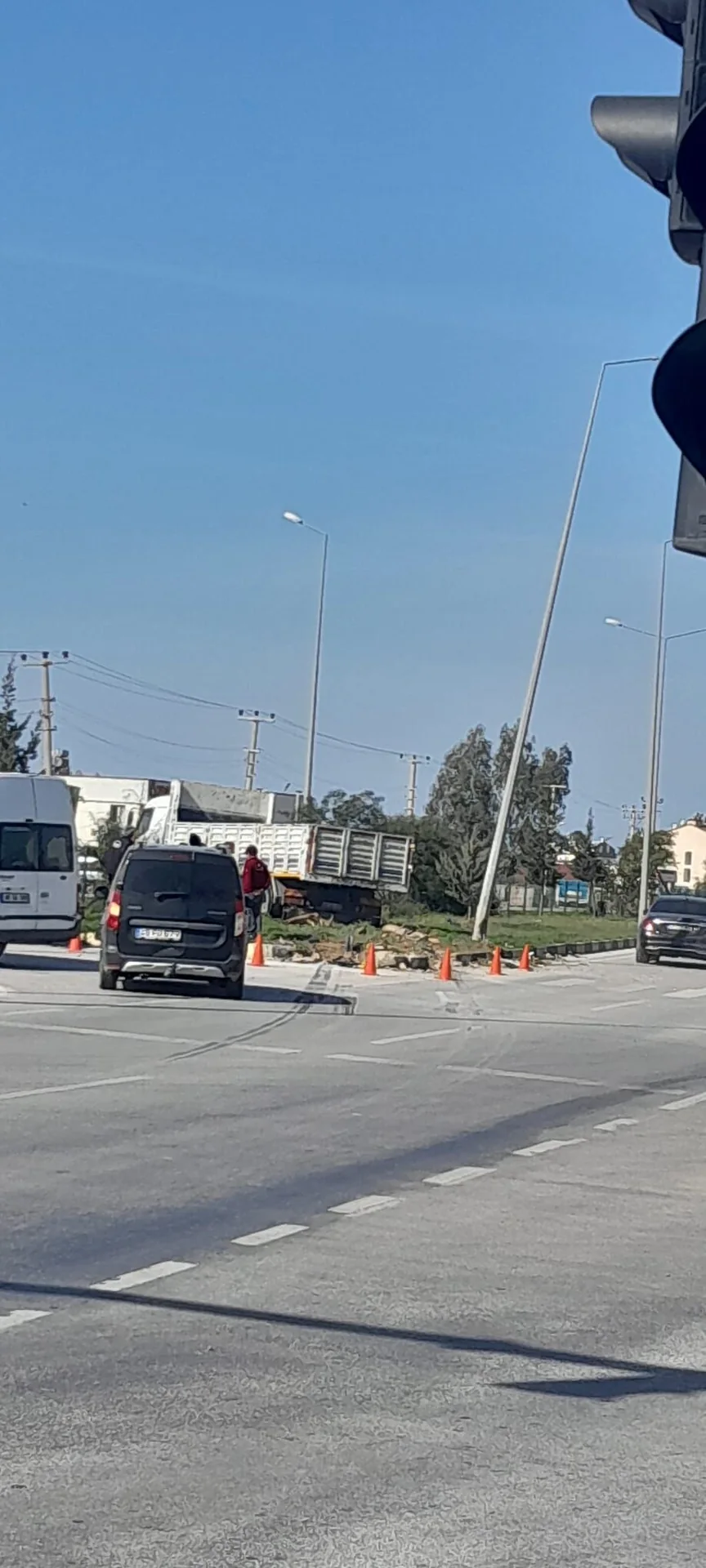 Çevre Yolunda Kamyon İle Kamyonet Çarpıştı