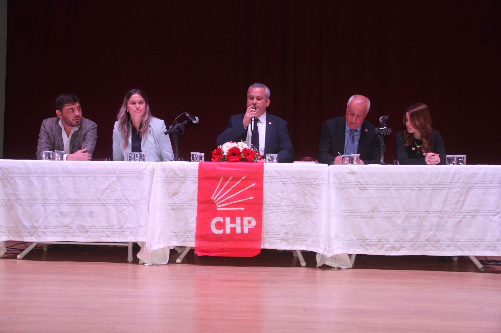 CHP Fethiye İlçe Danışma Kurulu Toplantısı Yoğun Katılımla Gerçekleşti