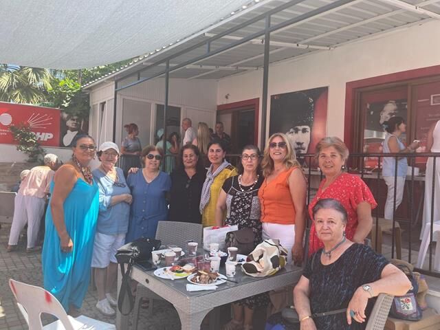 CHP Fethiye Kadın Kolları Başkanından Tanışma Etkinliği