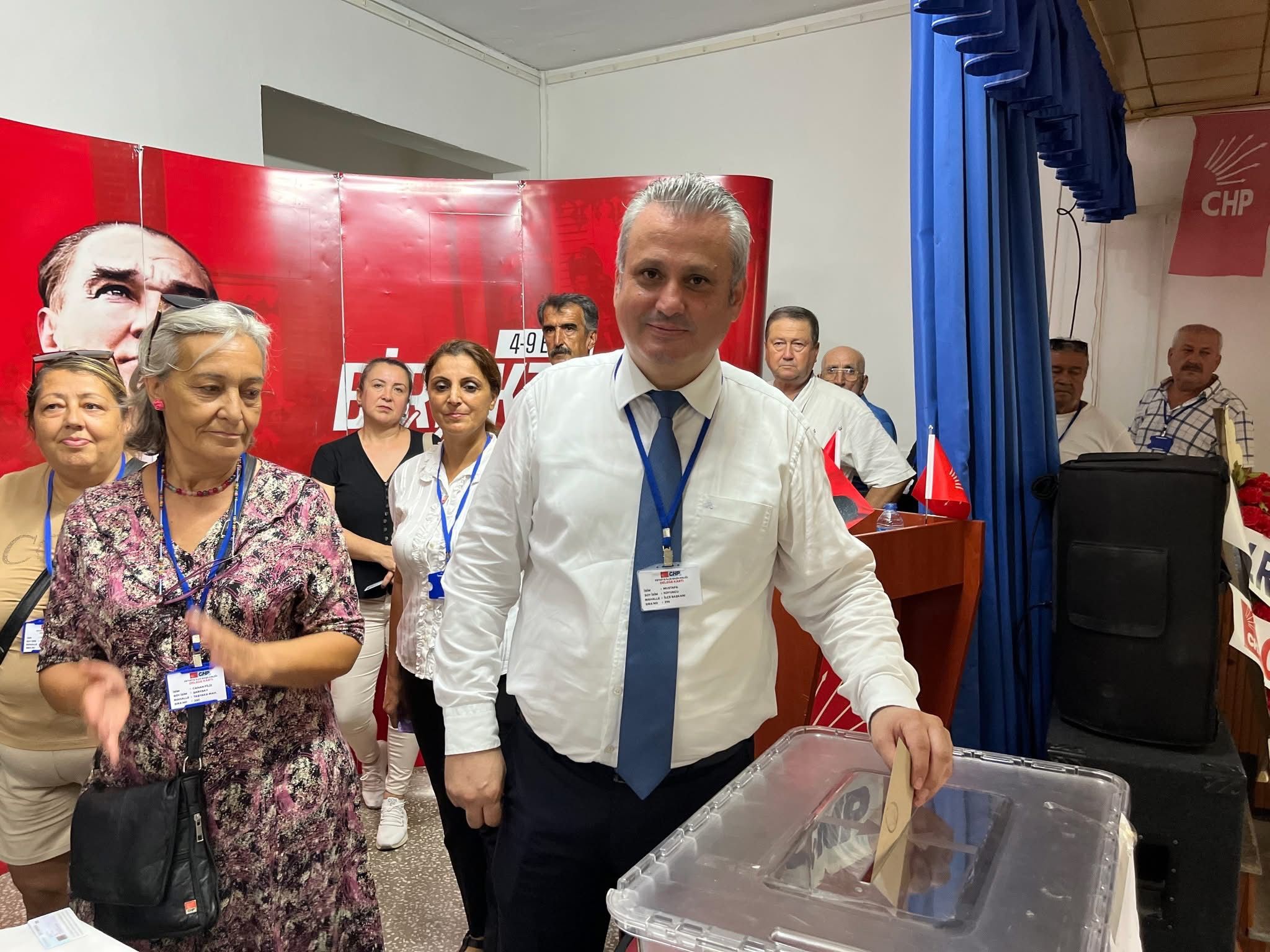 CHP Fethiye’de Başkan Koyuncu Güven Tazeledi