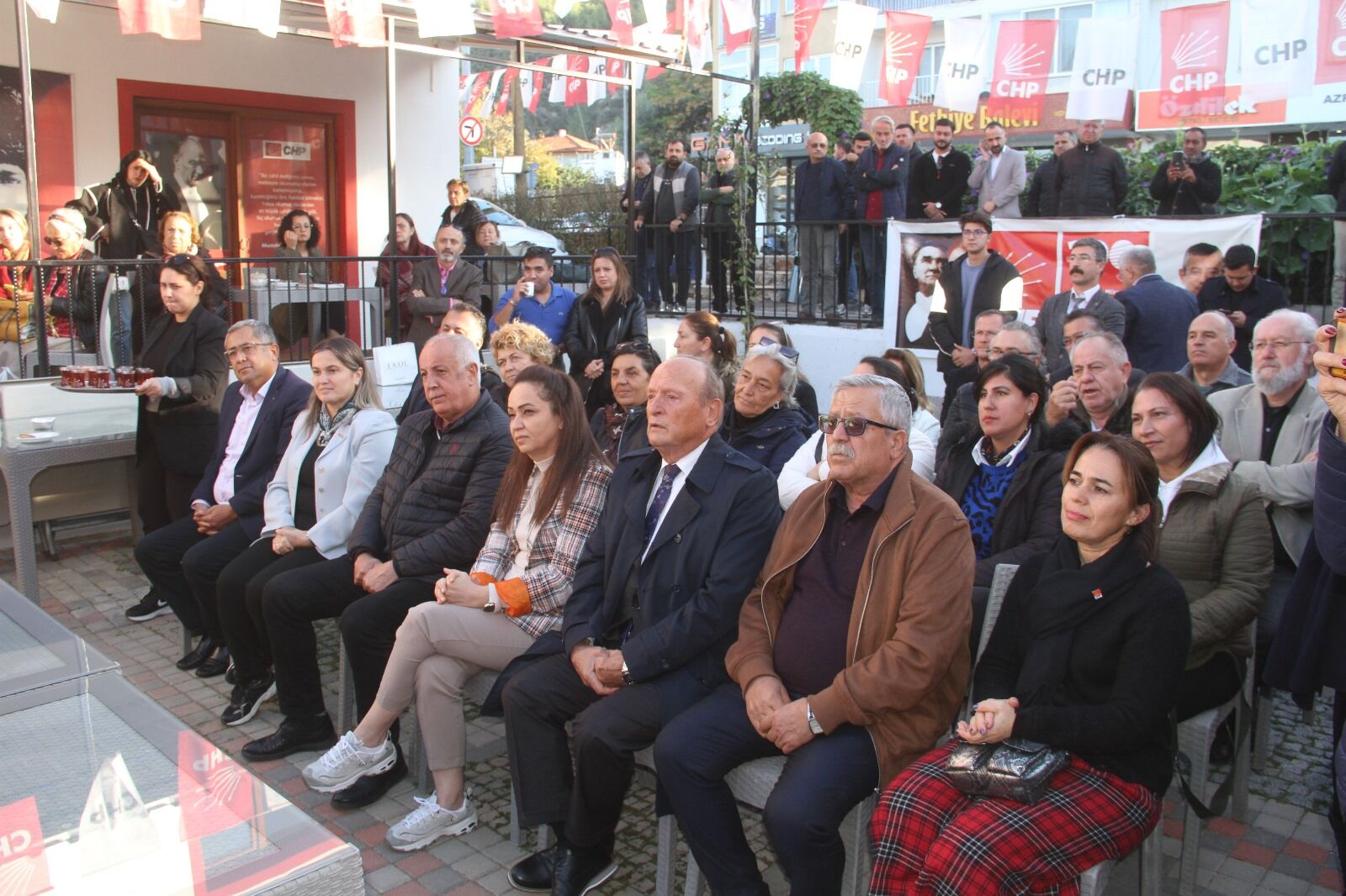 CHP Fethiye'de Halk Günü Toplantısı Düzenledi
