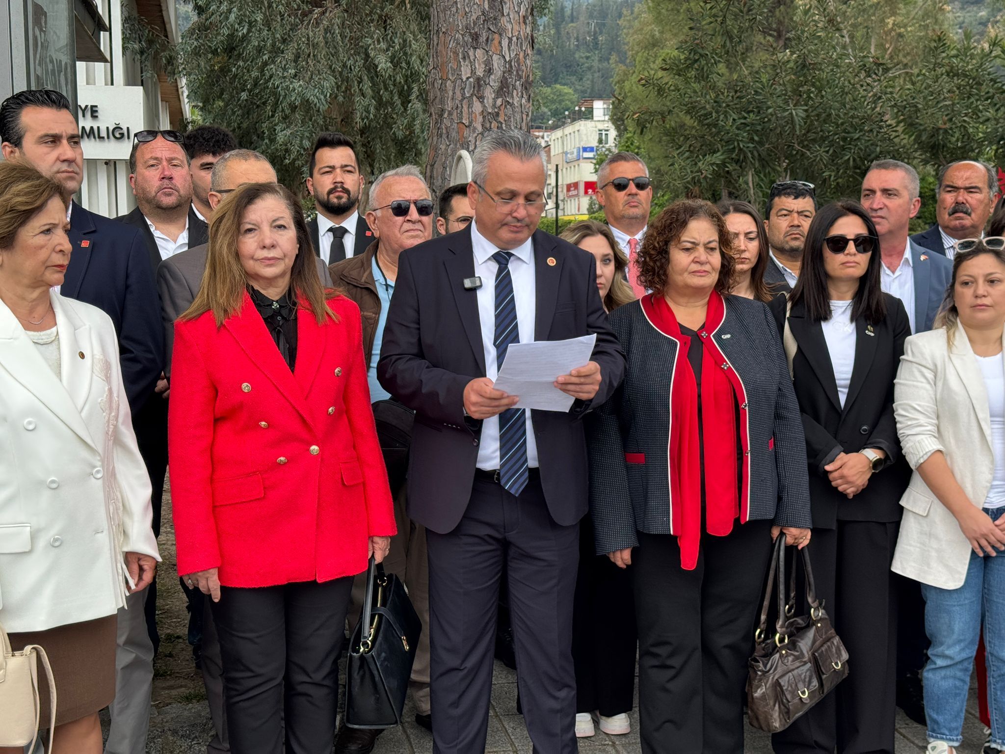 CHP Fethiye’den 23 Nisan’da Anlamlı Basın Açıklaması