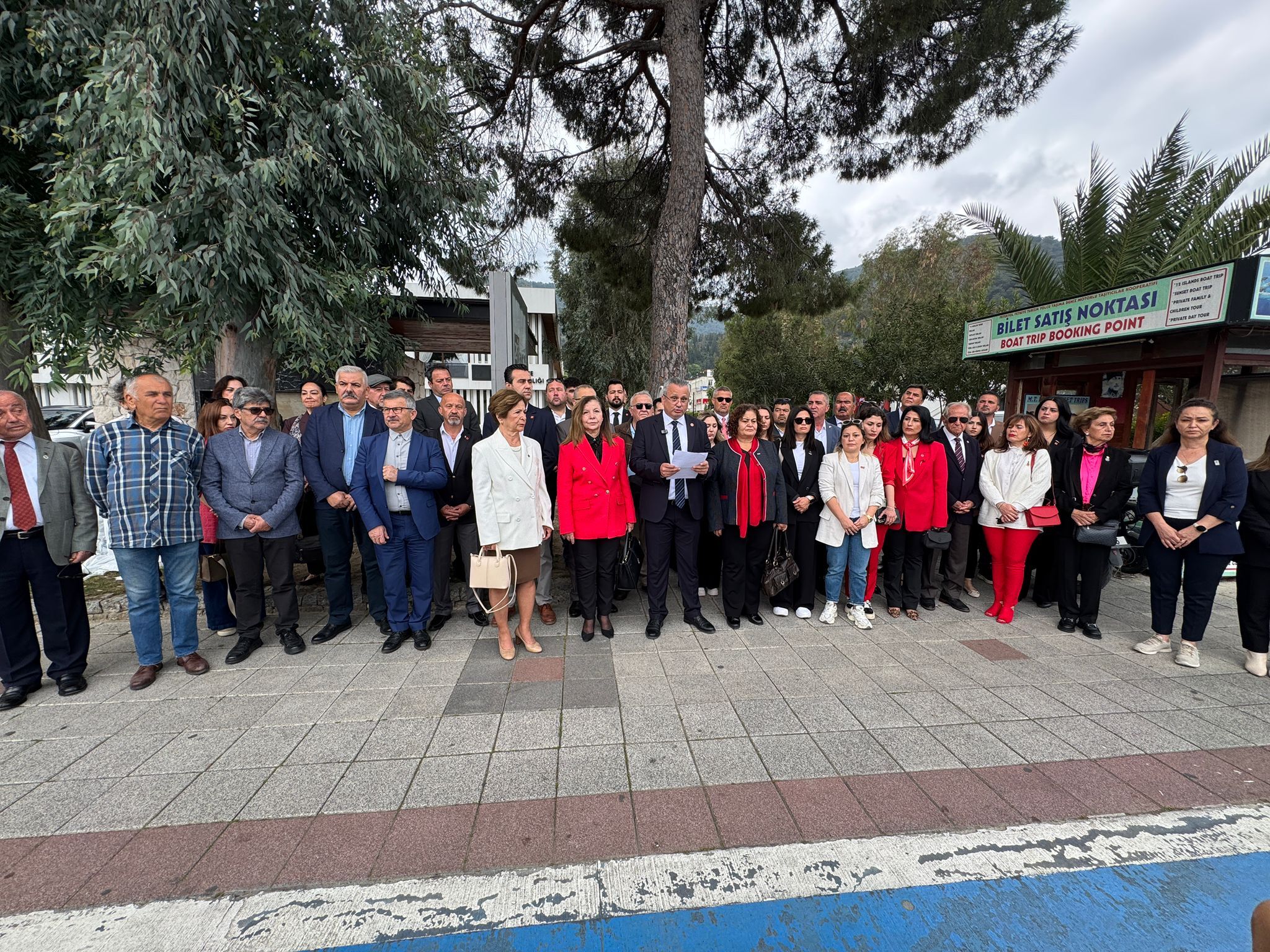CHP Fethiye’den 23 Nisan’da Anlamlı Basın Açıklaması