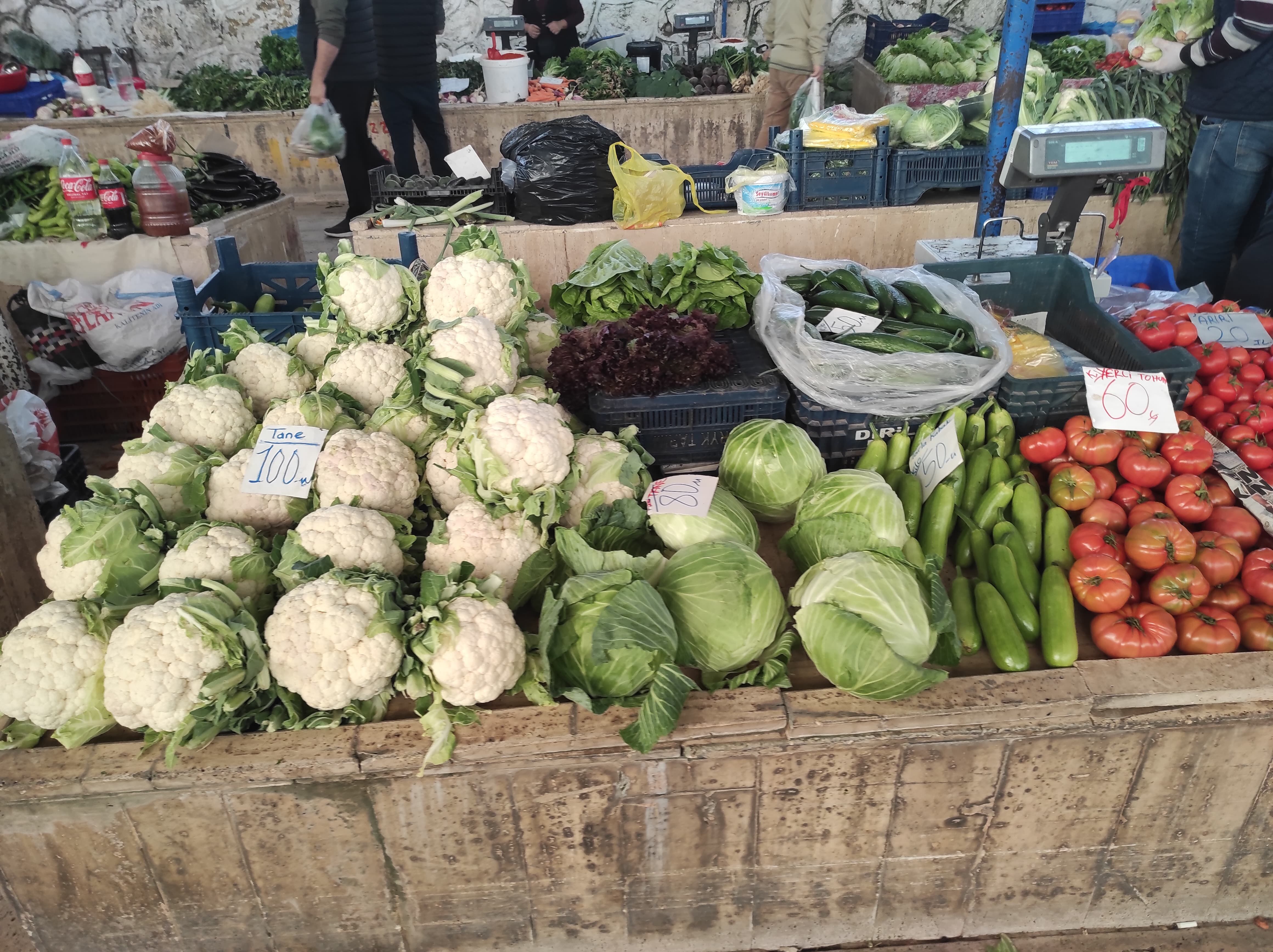 Cuma Pazarı’nda Bağışıklığı Güçlendiren Ürünlere Yoğun İlgi