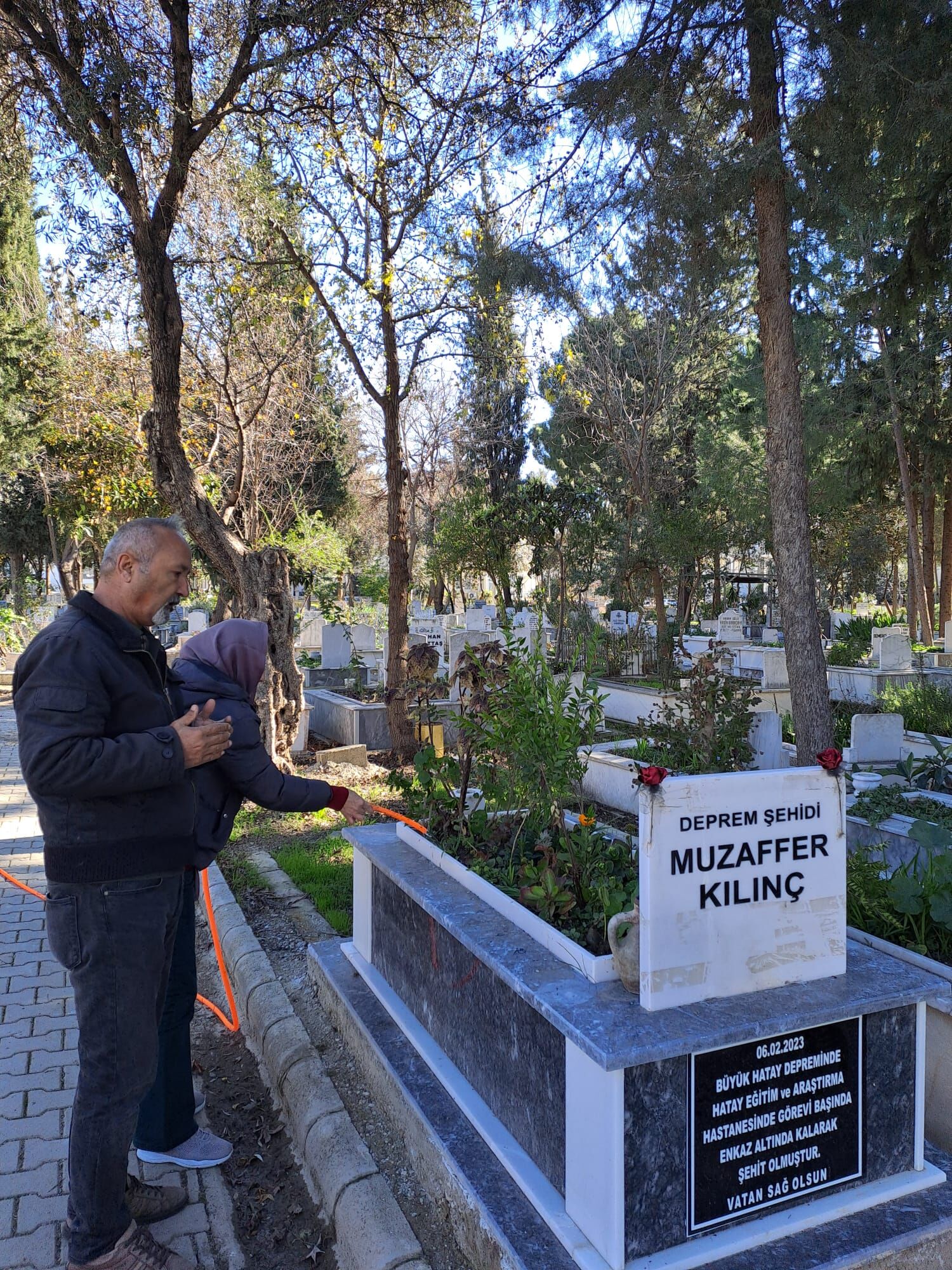 Deprem Şehidi Fethiye’deki Mezarında Anıldı