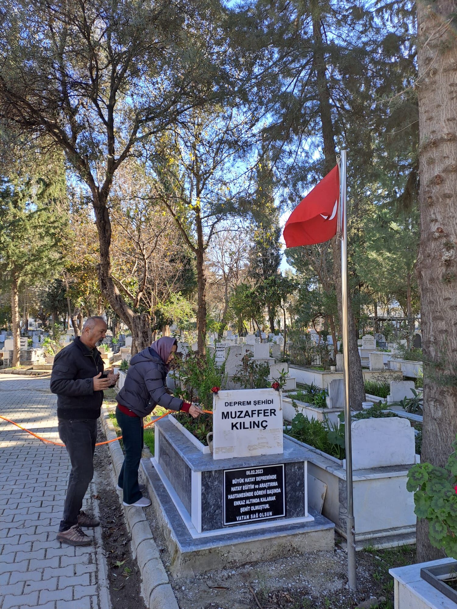 Deprem Şehidi Fethiye’deki Mezarında Anıldı