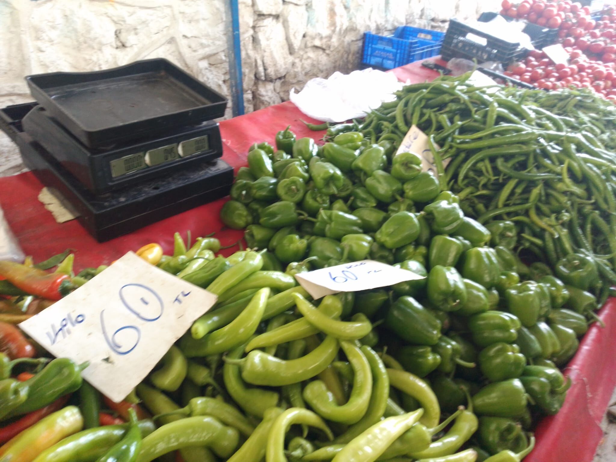 Domates, Pazarda Kilosu 20 TL