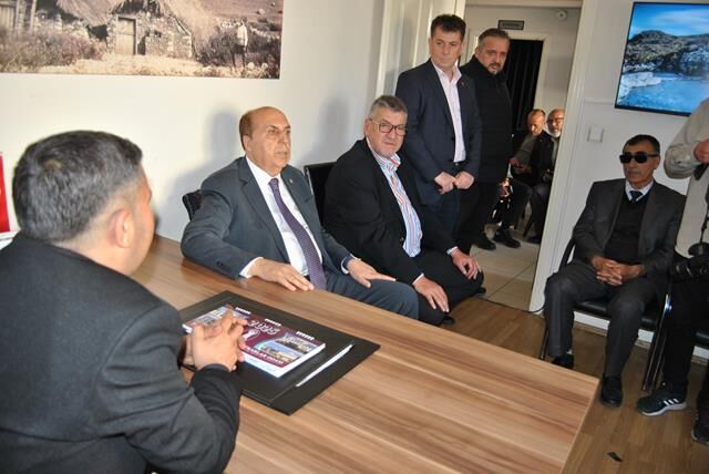 Aydın Ayaydın’dan Beşkaza Gazetesi'ne “Hayırlı Olsun” Ziyareti