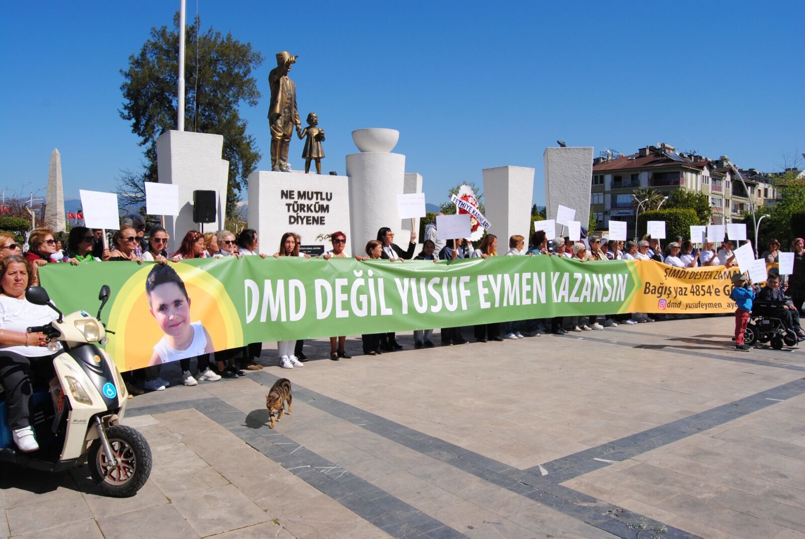 Fethiye’de Dünya Kadınlar Gününde Yusuf Eymen'e Umut Oldular