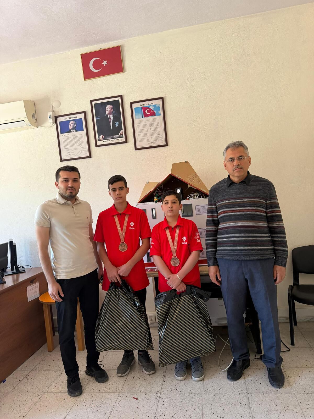 ED Spor Akademi’den Türkiye Derecesi Elde Eden Güneşli Ortaokulu Öğrencilerine Ödül ve Spor Bursu