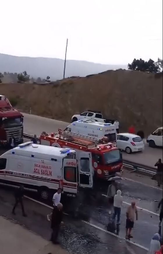 Fethiye-Antalya Karayolunda Yolcu Otobüsü Devrildi: 10 Yaralı