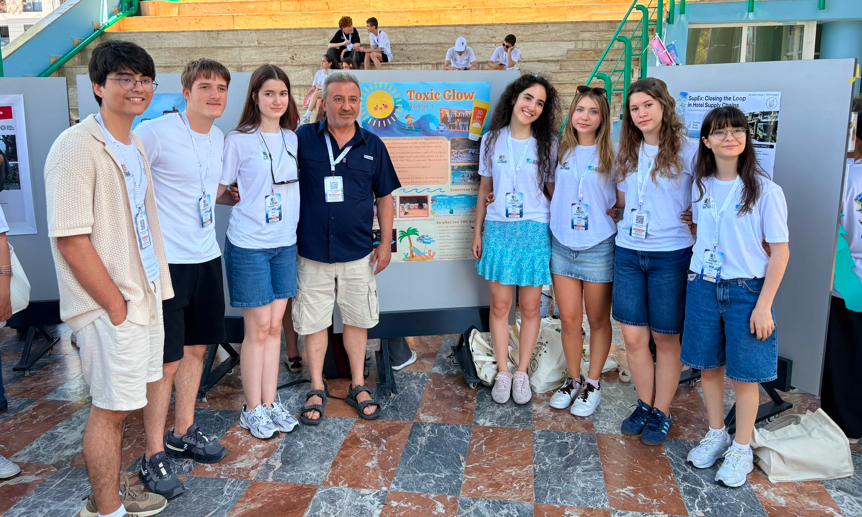 Fethiye'de Uluslararası Çevre Gençlik Konferansı'nda Poster Sergisi Açıldı