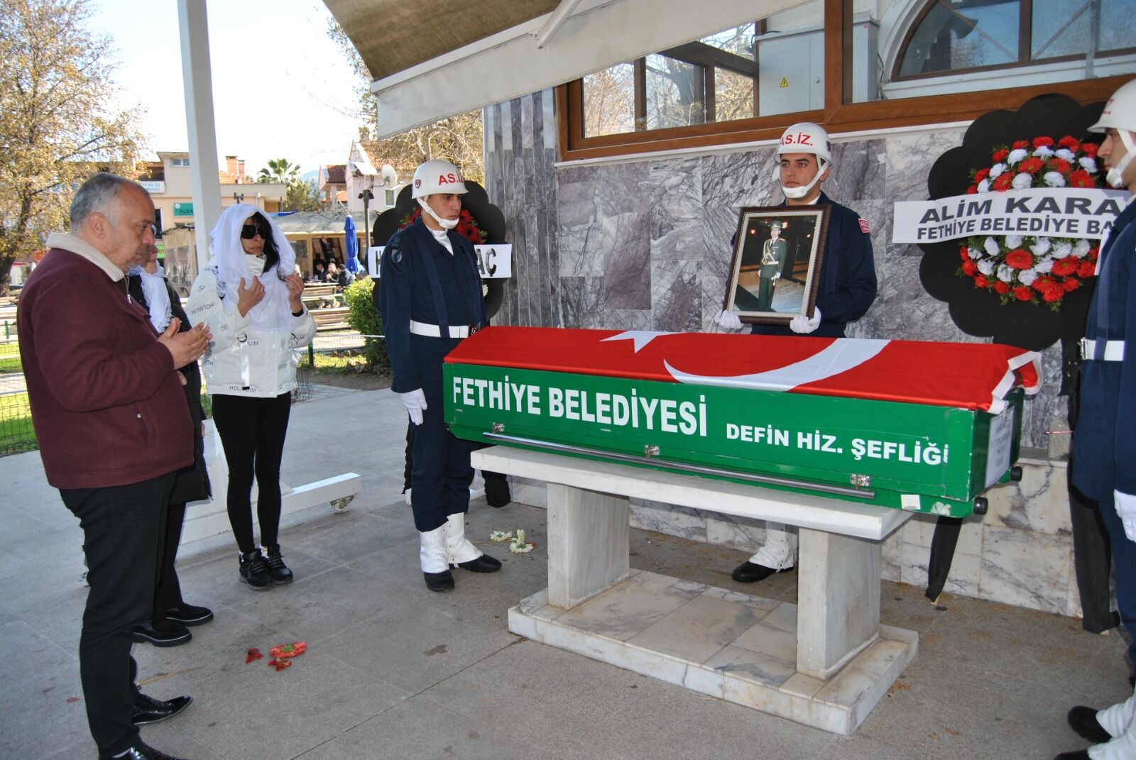Emekli Kurmay Albay Son Yolculuğuna Askeri Törenle Uğurlandı