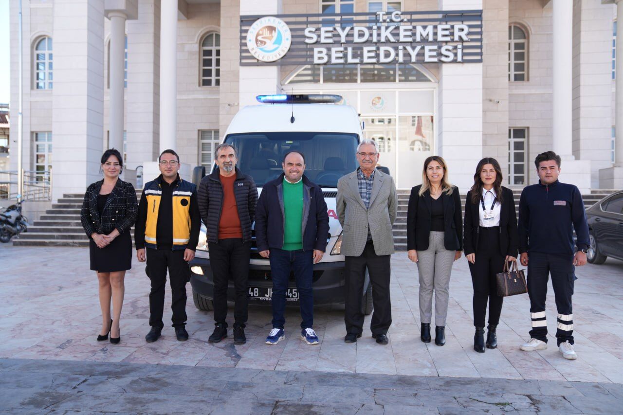 Esnaf Hastanesinden Seydikemer Belediyesi'ne Araç Desteği