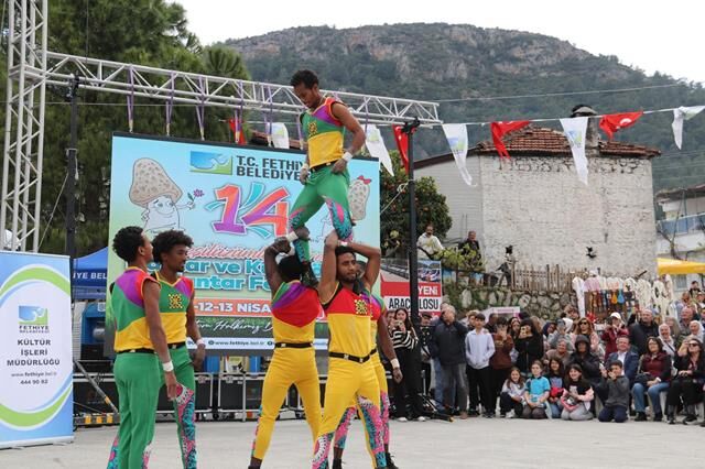 Etiyopya Akrobasi Grubu Yeşilüzümlü Festivalinde Nefes Kesti