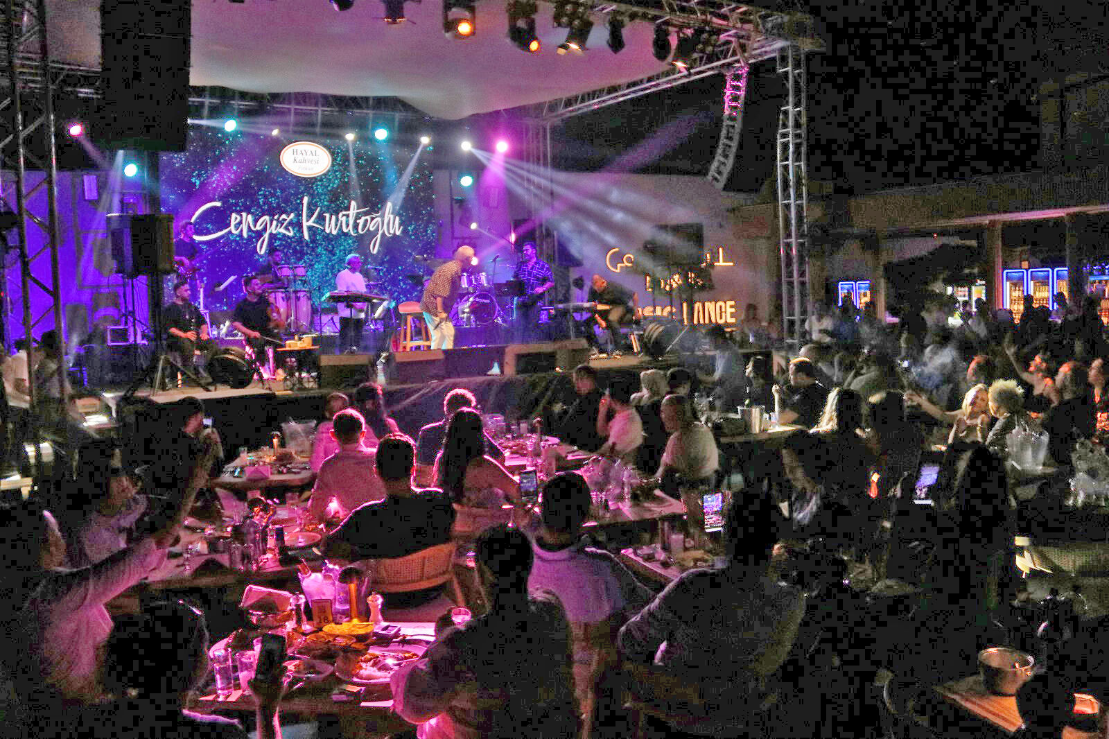 Hayal Kahvesi Fethiye’de Nostalji Rüzgarı!