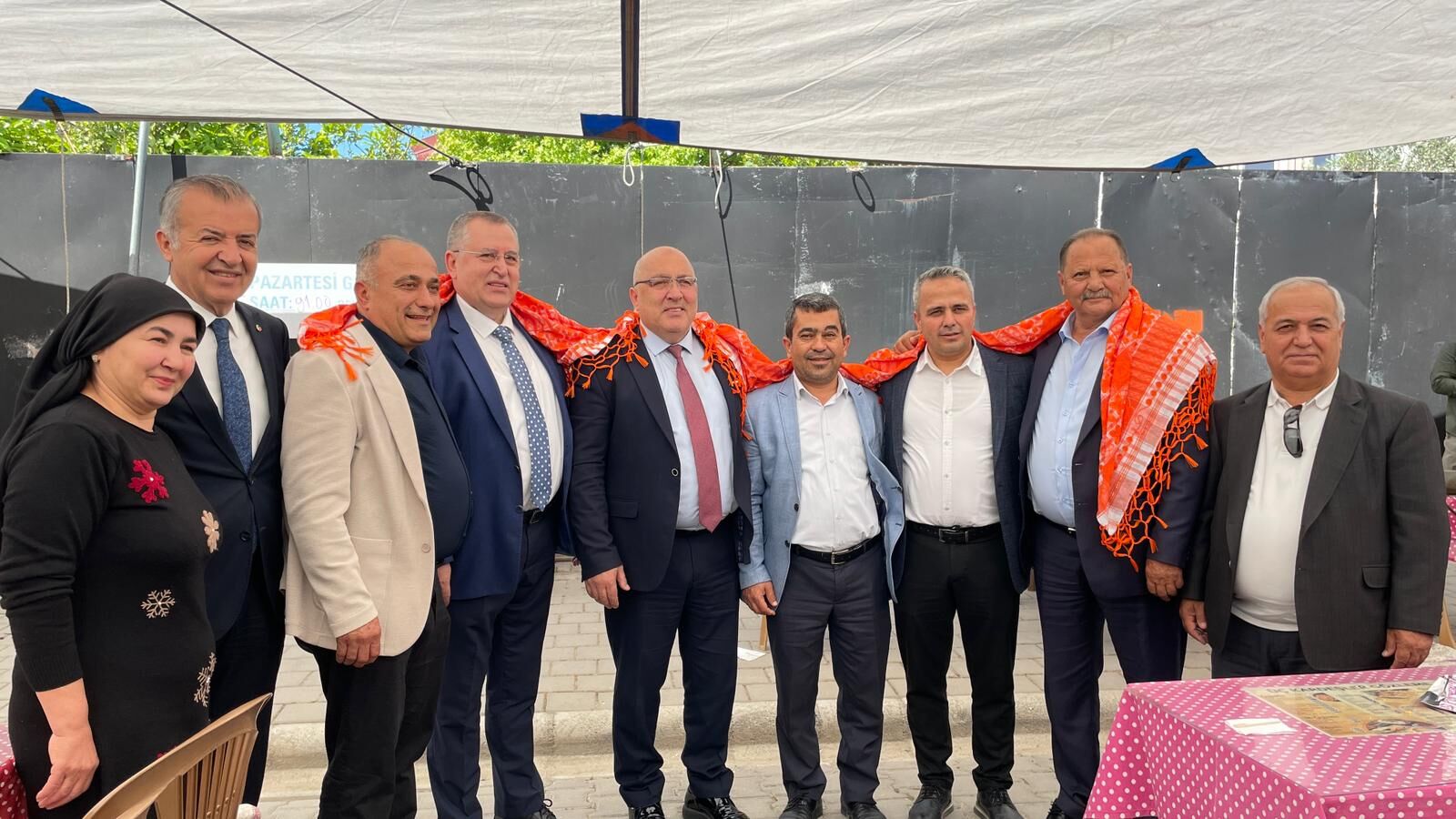Federasyon Başkanı Karaca, Fethiye Salı Pazarı’nda Esnafla Buluştu