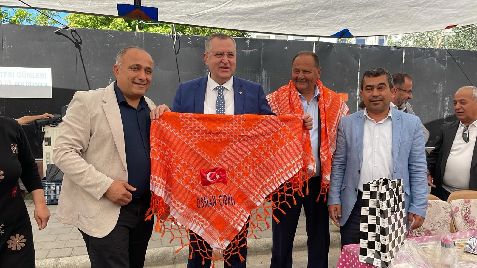 Federasyon Başkanı Karaca, Fethiye Salı Pazarı’nda Esnafla Buluştu