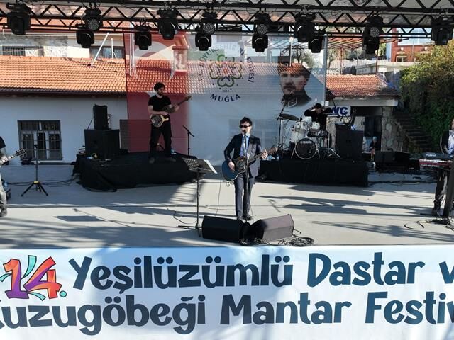 Grup Ayna’dan Muhteşem Performans