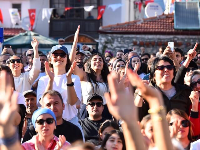 Grup Ayna’dan Muhteşem Performans
