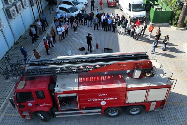 Fethiye Belediyesi Personeline Yangın Tatbikatı ve Eğitim Verildi