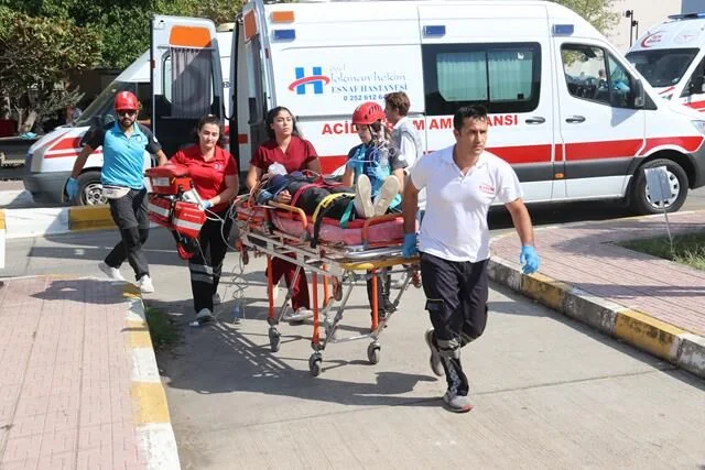 Fethiye Devlet Hastanesi’nde Afet Tatbikatı Gerçeğini Aratmadı