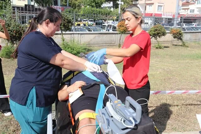 Fethiye Devlet Hastanesi’nde Afet Tatbikatı Gerçeğini Aratmadı