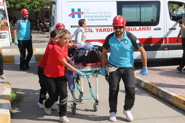 Fethiye Devlet Hastanesi’nde Afet Tatbikatı Gerçeğini Aratmadı