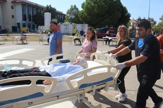 Fethiye Devlet Hastanesi’nde Afet Tatbikatı Gerçeğini Aratmadı