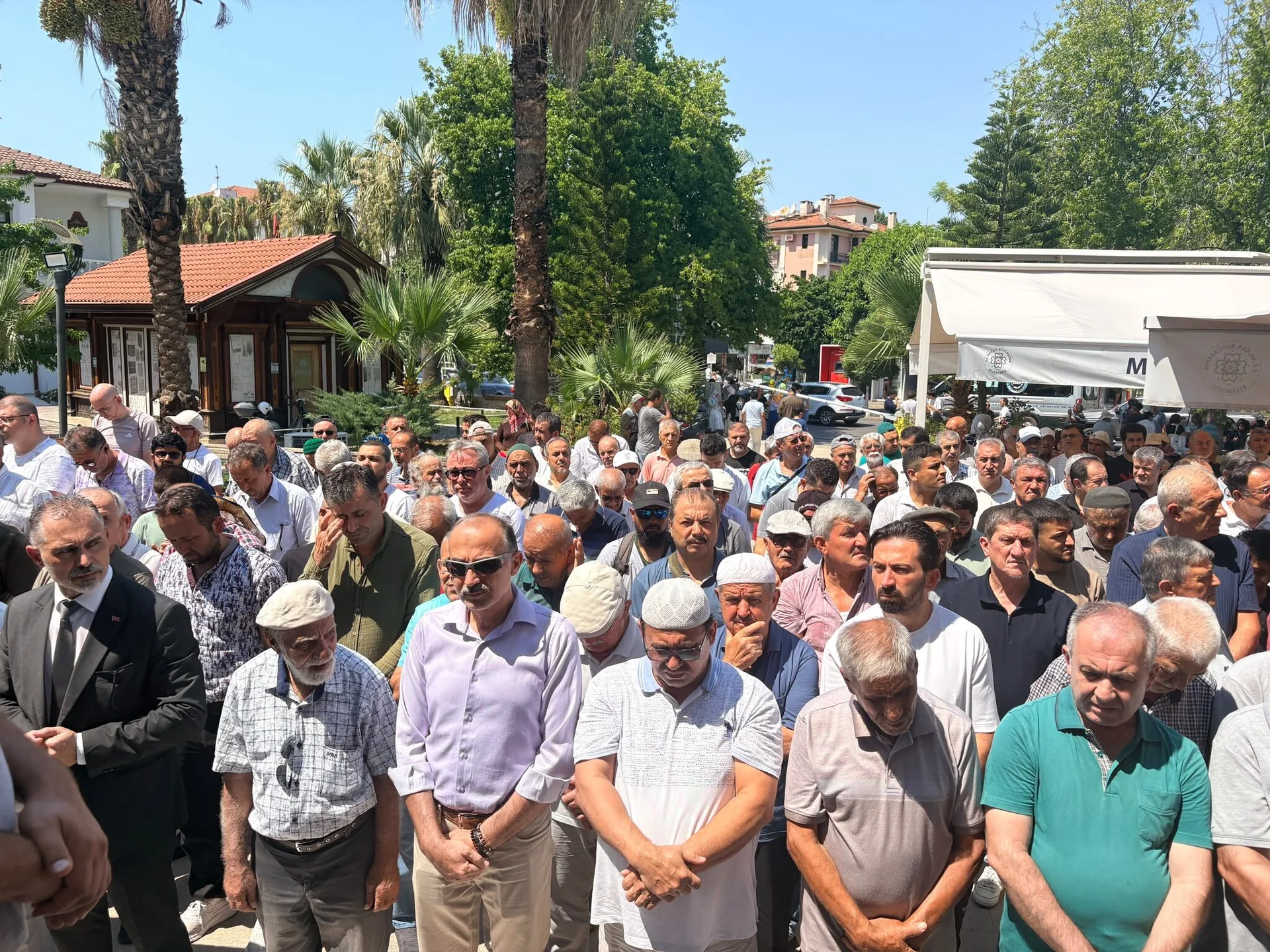 Fethiye Eski Vergi Dairesi Müdürü Mehmet Öztekin Son Yolculuğuna Uğurlandı